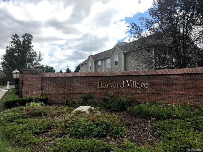 Foto del edificio - 15439 Cornell Dr