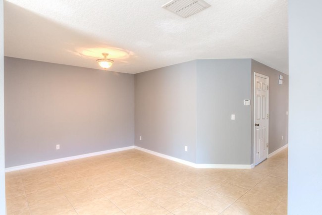 Building Photo - 4120 Pitch Pine Circle
