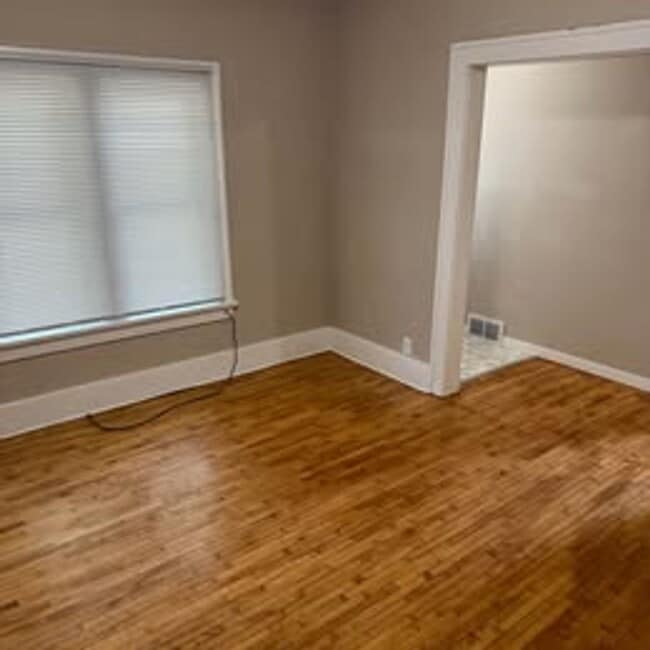 Foto del edificio - 2 Bedroom House for Rent