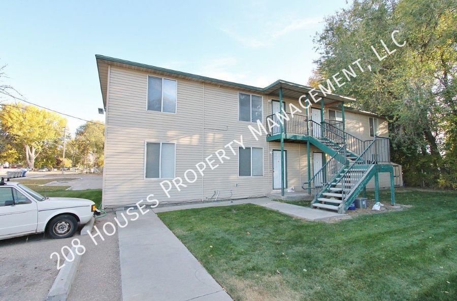 Primary Photo - Centrally Located Renovated Unit