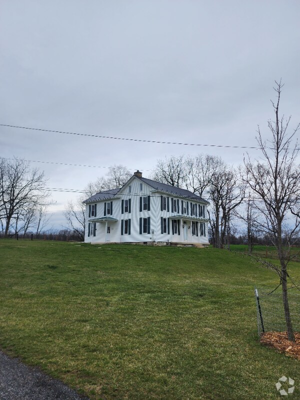 Apartments For Rent in Walnut Bottom PA with Washer & Dryer 2 Rentals