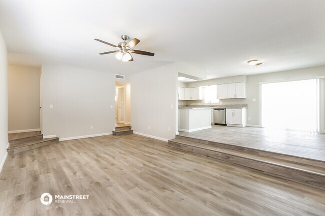 Building Photo - 3163 Silver Saddle St