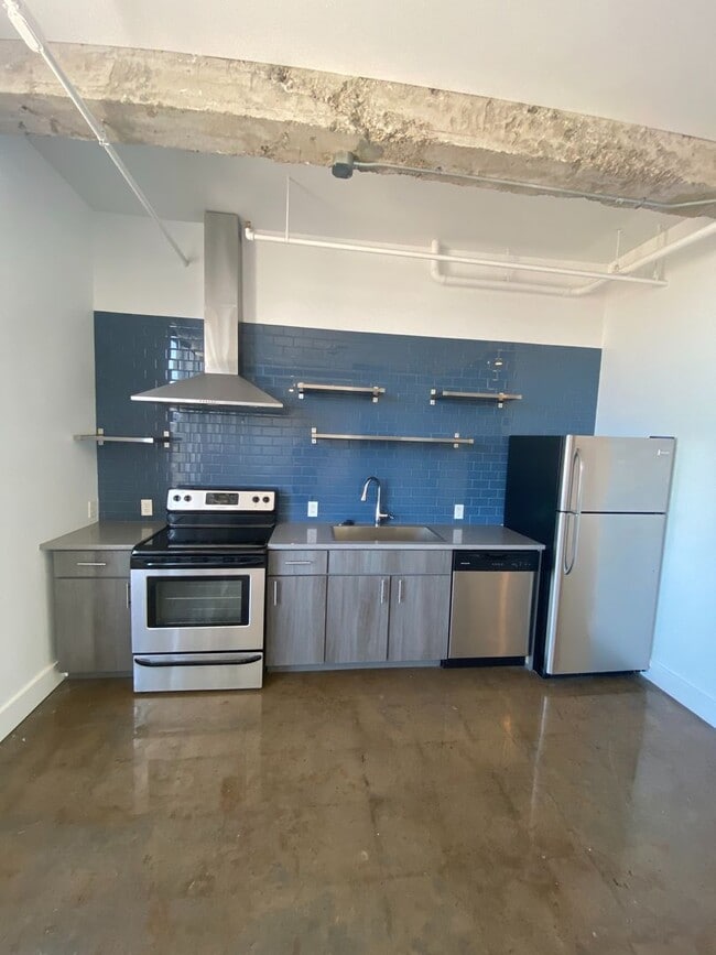 Interior Photo - The Columbus Building