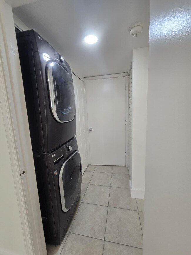 Foto del edificio - 3670 N 56th Ave