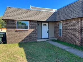 Building Photo - 100 Crawford Ct