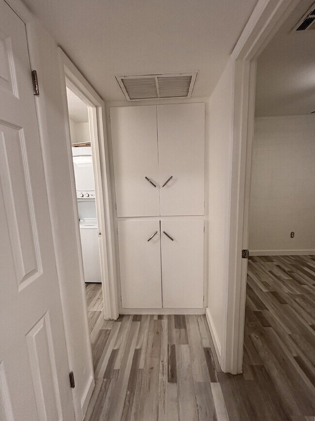 Foto del edificio - Coming Soon! One Bedroom Near Old Town Sco...