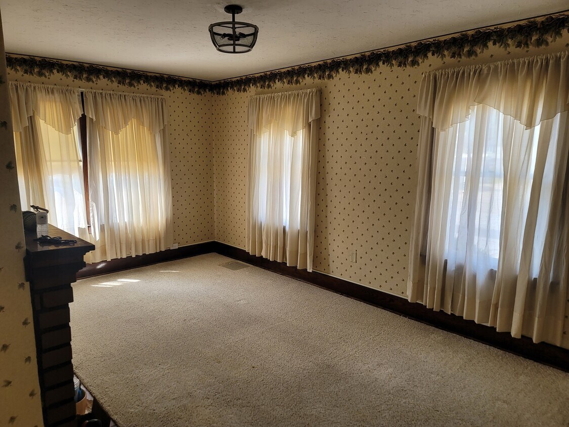 Foto principal - 900 Kennedy Dr