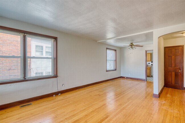 Foto del edificio - 7752 Wise Ave