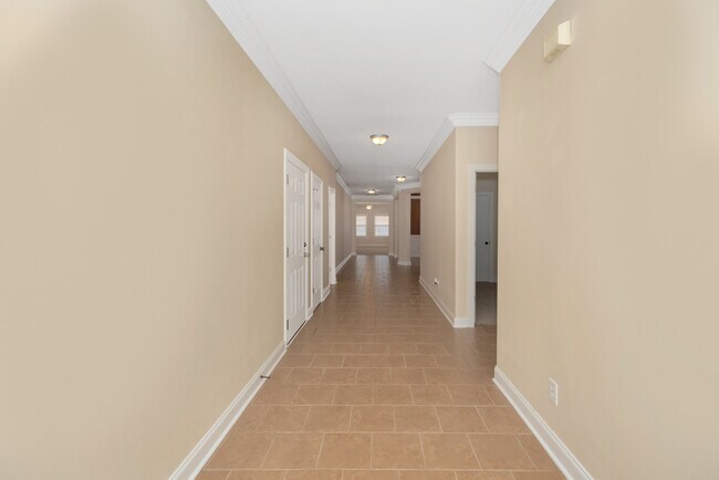 Building Photo - 29863 Thunderpaw Dr