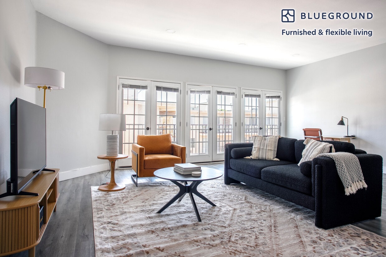 Foto principal - 1620 S Bentley Ave