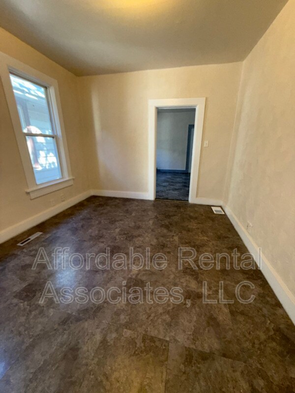 Foto del edificio - 1306 W Scott St