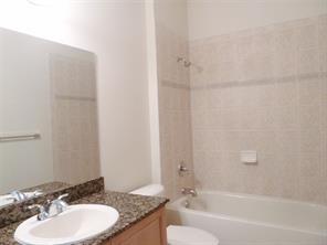 Building Photo - 6875 Julia Gardens Dr