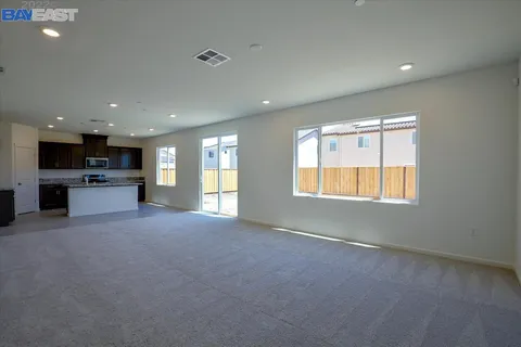 Building Photo - 5329 Guenoc Valley Ln