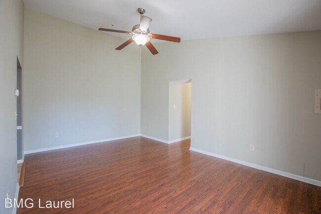 Foto del edificio - 3 br, 2 bath House - 8589 Falls Run Rd (Un...