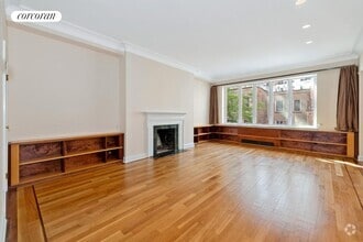Building Photo - 16 E 84th St