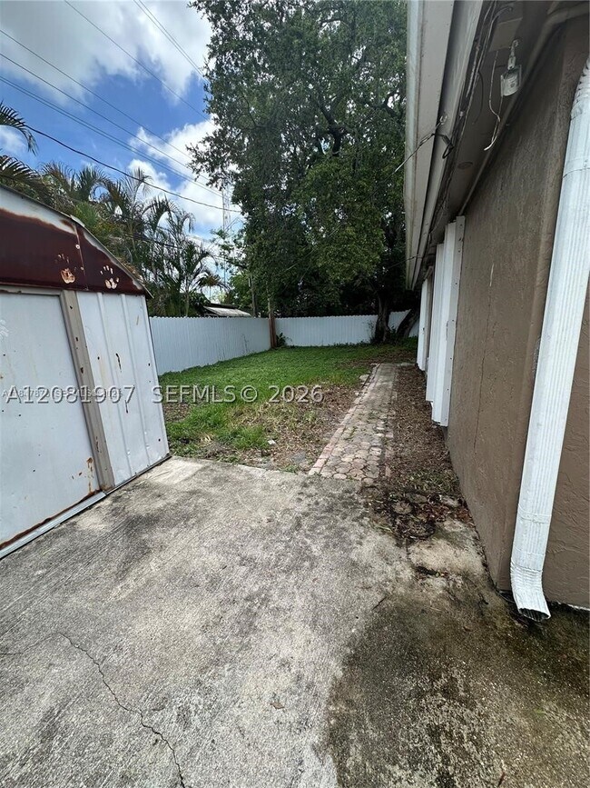 Foto del edificio - 4041 SW 50th St