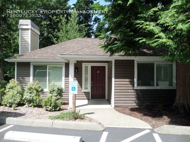 Foto del edificio - 5000 NW Village Park Dr
