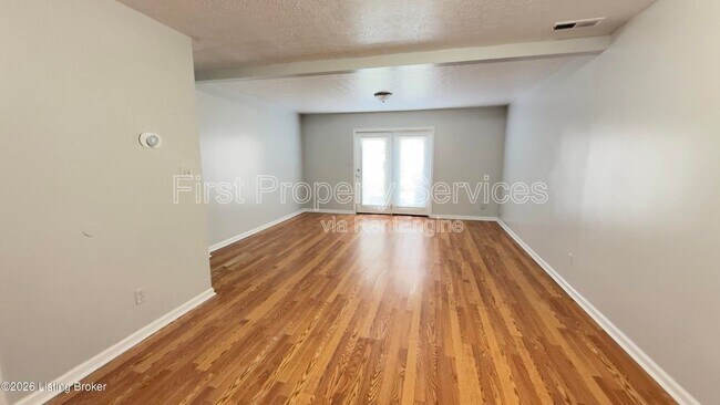 Foto del edificio - 729 E Court Ave