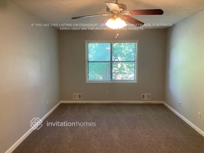 Foto del edificio - 2771 Mountbery Dr