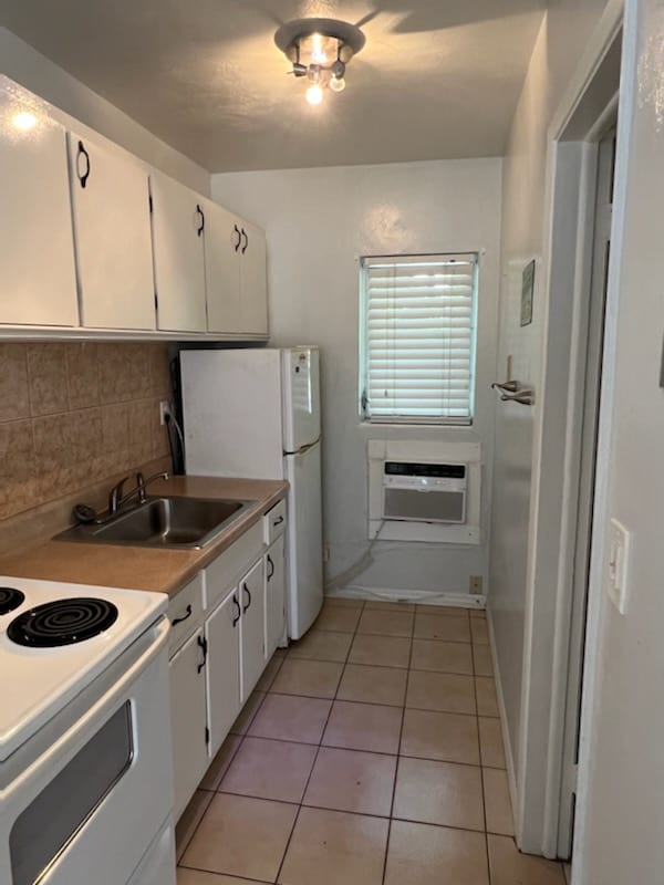 Photo - 23 NE 23rd Ave Apartment