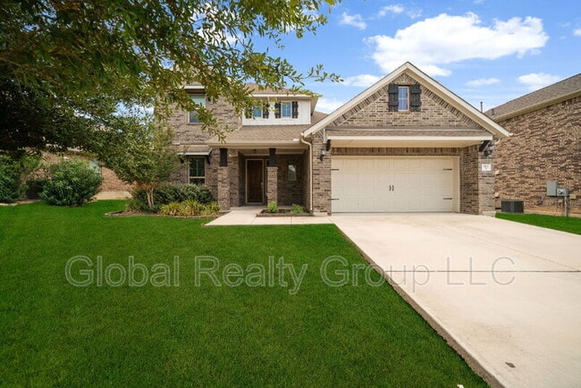 Building Photo - 812 Silver Fox