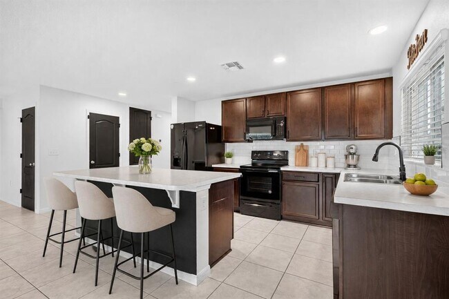 Building Photo - 1097 Augustus Dr