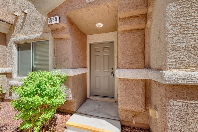 Foto del edificio - 1589 Rusty Ridge Ln