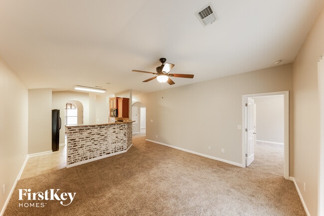 Building Photo - 9248 Radford Pl