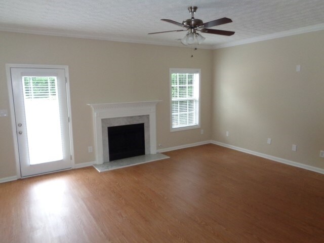 Building Photo - 1390 Brisbane Dr