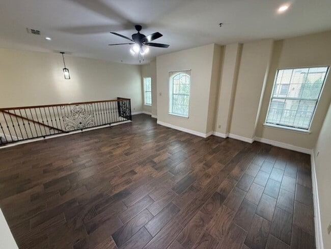 Building Photo - 8216 Casa Verde Rd