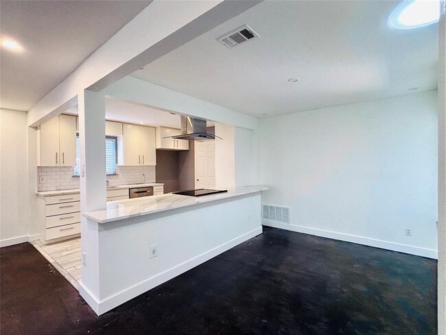 Building Photo - 3700 Cookstown Dr