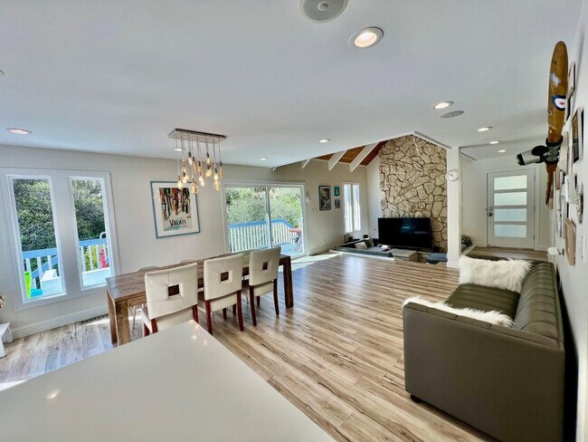 Foto del edificio - 714 Rockaway Beach Ave