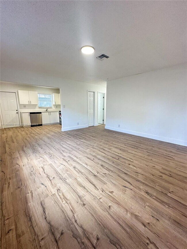 Foto del edificio - 6040 SW 35th St