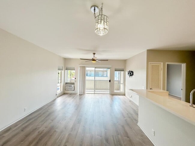 Building Photo - 91-269 Hanapouli Cir, unit 15I