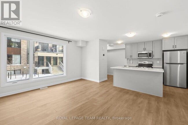 Building Photo - 1108 Creekway Private