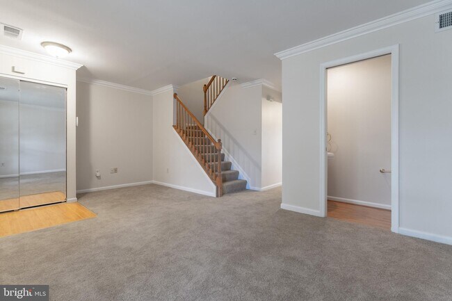 Building Photo - 11240 Kettering Pl