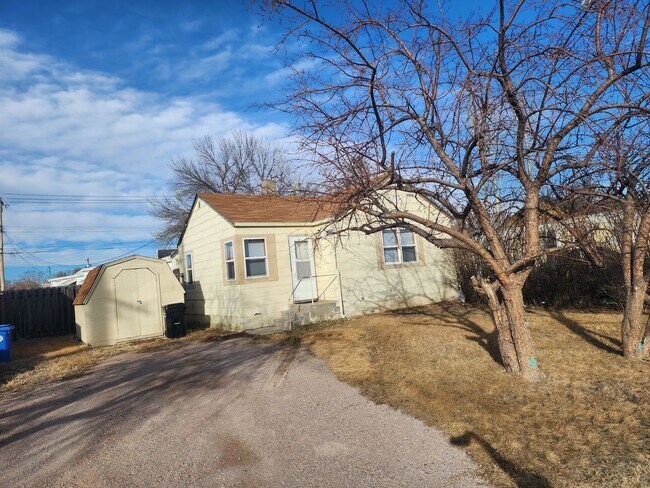 Foto del edificio - ~Applications Pending~ * SPRING 3-2-1 RENT SPECIAL * Quaint 1 bedroom home for rent