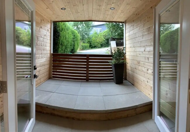Photo du bâtiment - 1346 15th Av E