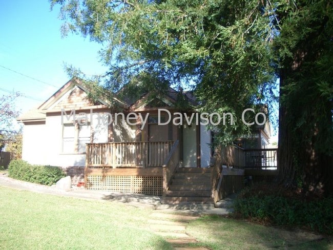 Building Photo - 280 Chapman Ln