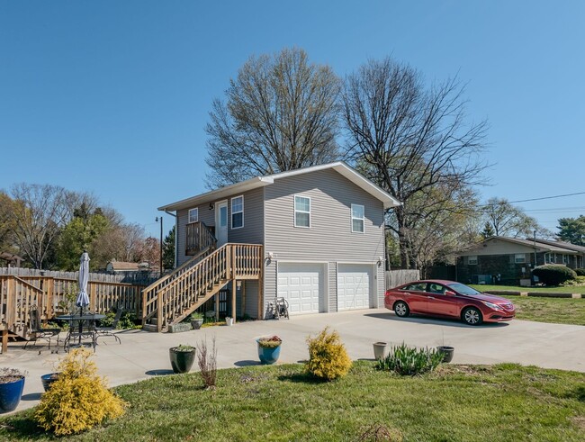 Foto del edificio - Knoxville 37923 - 2 bedroom 1 bath - call ...