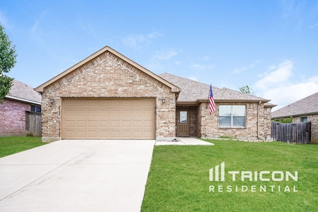 Building Photo - 332 Valley Dr