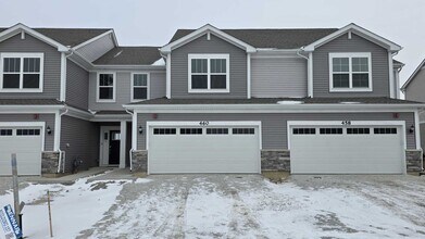 Building Photo - 460 Hathaway Ln