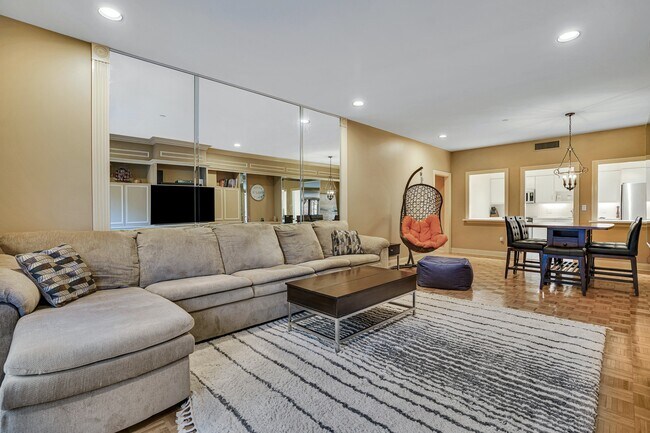 Foto del edificio - 208 Shearwater Ct W