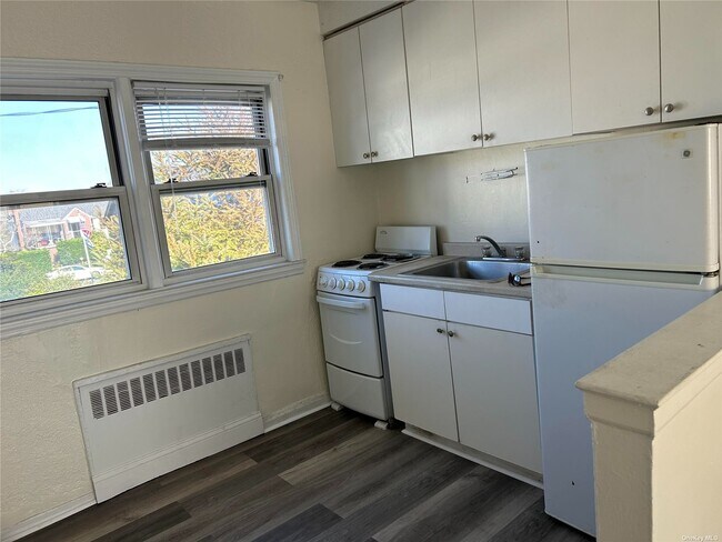 Foto del edificio - 433 E Broadway