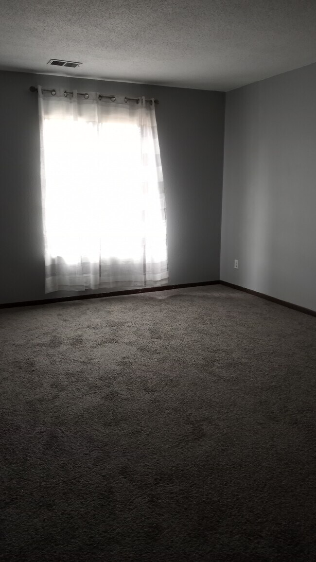 4525 W Bancroft St Unit 5, Toledo, OH 43615 Condo for Rent in Toledo