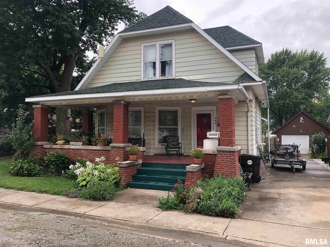Foto principal - 102 N Sullivan St