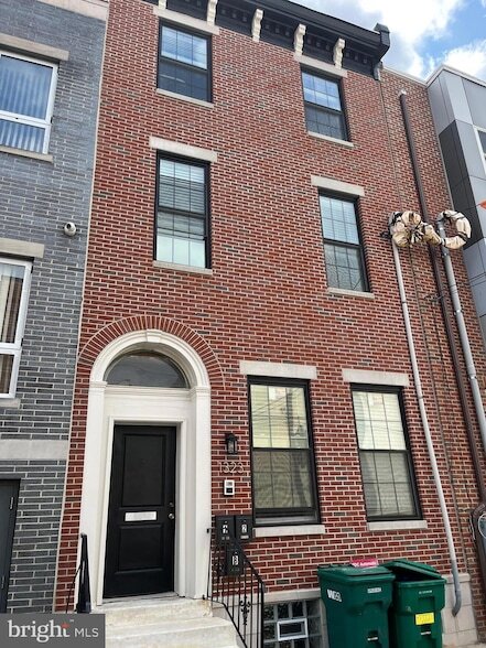 Foto del edificio - 1323 N 15th St