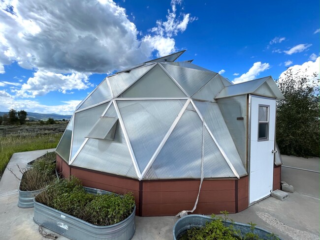 Foto del edificio - 211 Hoback Dr