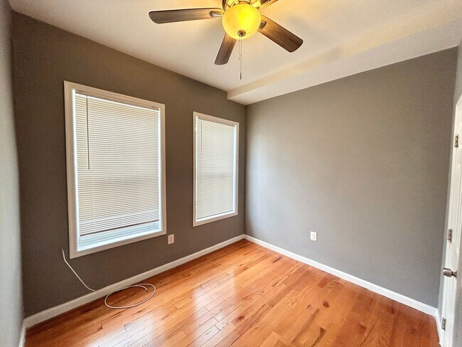 Foto del edificio - 2605 Cecil B. Moore Ave