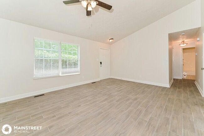 Foto del edificio - 5931 Warrenpark Ln